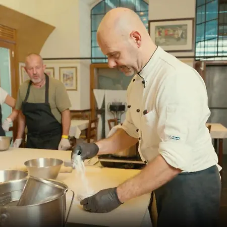 Апартаменты La Maison Du