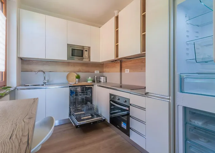 La Maison Du * فارينا